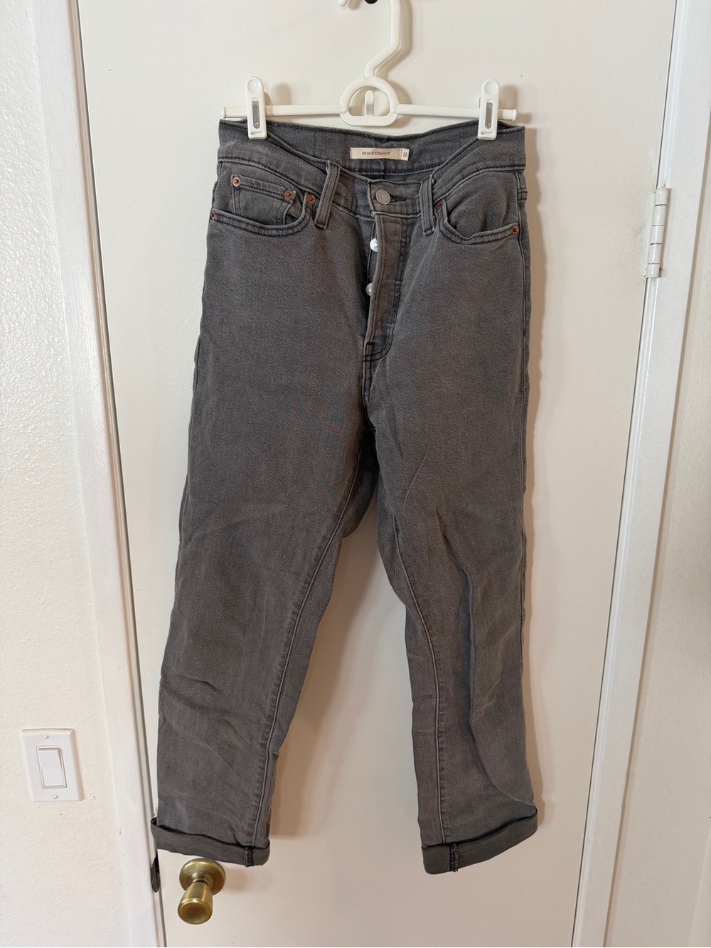 Levi's Women's Straight Leg Jeans in Charcoal Gray
